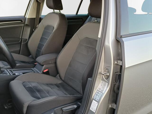 Volkswagen GOLF 1.5 Highline /Lage km/Origin. NL/Dealer onderhouden/Digi Dash/