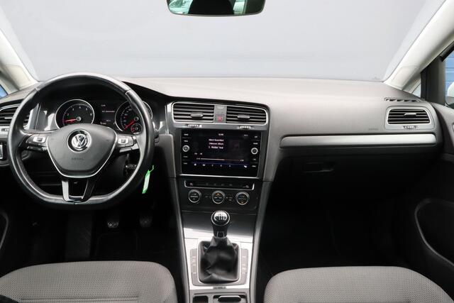 Volkswagen GOLF Variant 1.0 TSI Comfortline Business | Apple Carplay/Android Auto | Adaptive cruise control | Climate control