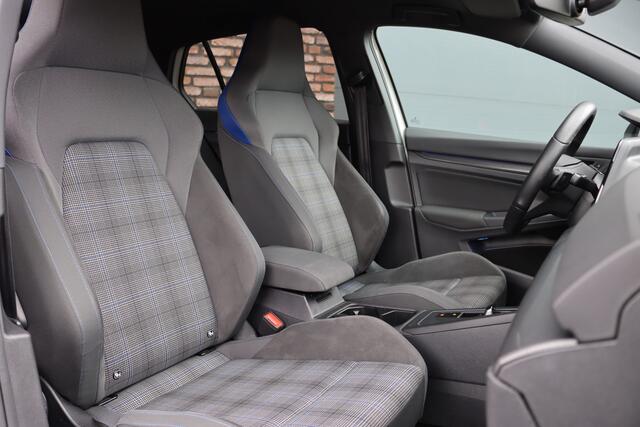 Volkswagen GOLF 1.4 eHybrid GTE | Adaptieve Cruise Control | Verwarmd Stuurwiel | Navigatie Discover Pro | Apple Carplay | Stoelverwarming | Keyless Entry | Air Care |