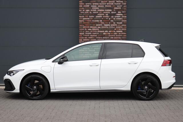 Volkswagen GOLF 1.4 eHybrid GTE | Adaptieve Cruise Control | Verwarmd Stuurwiel | Navigatie Discover Pro | Apple Carplay | Stoelverwarming | Keyless Entry | Air Care |