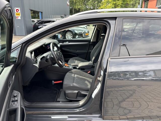 Volkswagen GOLF 1.0 eTSI DSG LIFE TREKHAAK/NAVI/ACC/STOELVERW/CAMERA