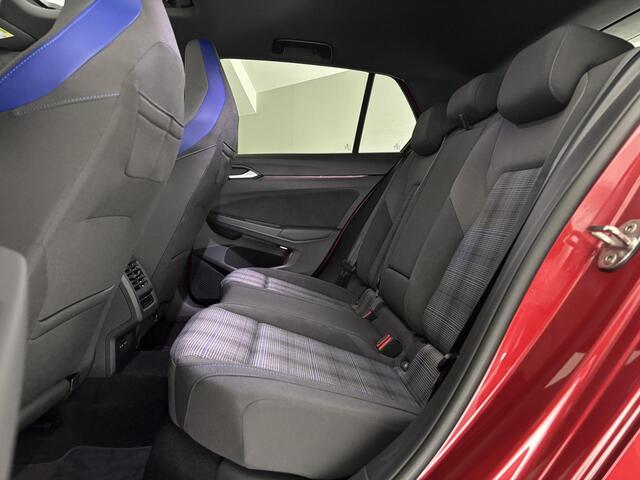 Volkswagen GOLF 1.5 eHybrid GTE | ELEK. TREKHAAK | SCHUIF-KANTEL | CARPLAY |