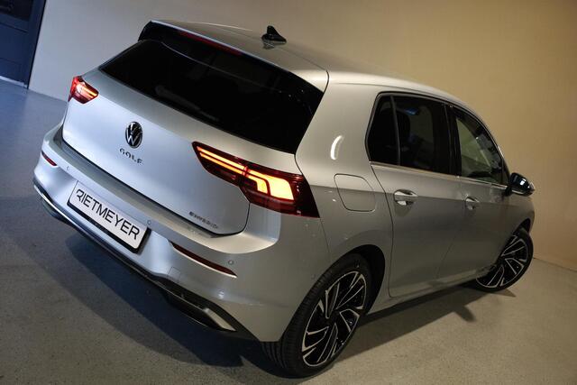 Volkswagen GOLF 1.5 eHybrid Style Edition