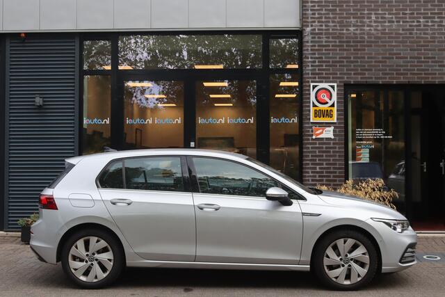 Volkswagen GOLF 1.5 eTSI 150pk DSG Style LED+/Keyless/Camera/Elek. stoel+mem/ACC/Dodehoek/17"