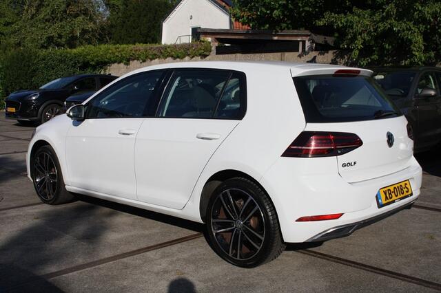 Volkswagen GOLF 1.0 TSI / DSG / Carplay / Cruise Cntrl.