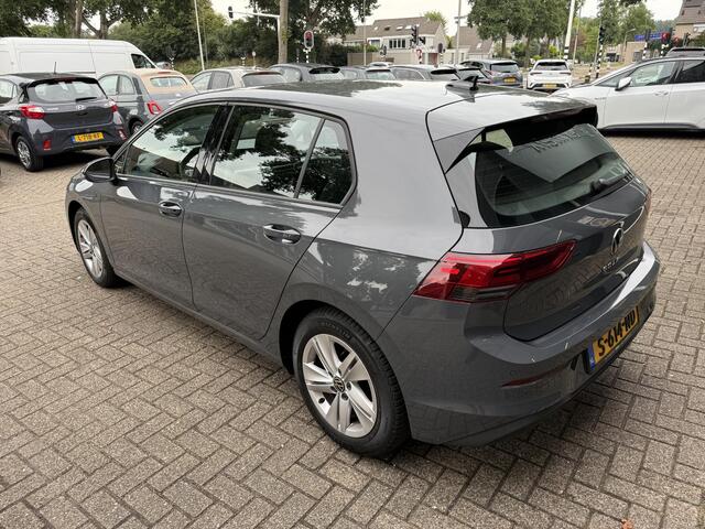 Volkswagen GOLF 1.0 TSI Life / Airco clima/ Navigatie/ Cruise/ Apple carplay/ PDC/ LED/ LMV/ Digitaal display