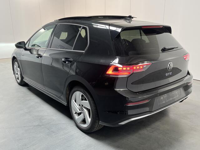 Volkswagen GOLF 1.5 eHybrid GTE / FABRIEKSGARANTIE TM 02-2031/ 272 PK/ PANO/ TREKHAAK/ 360 CAMERA/ 18'' LMV/ HEAD-UP DISPLAY/ DCC/ DODE HOEK/ IQ. LIGHT/ ADAPT. CRUISE/ TRAVEL ASSIST/ STOEL-STUURVERWARM./ NAVI/ CLIMA/ DAB/ 1
