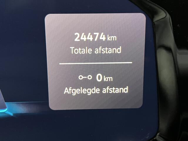 Volkswagen GOLF 1.5 eHybrid GTE / FABRIEKSGARANTIE TM 02-2031/ 272 PK/ PANO/ TREKHAAK/ 360 CAMERA/ 18'' LMV/ HEAD-UP DISPLAY/ DCC/ DODE HOEK/ IQ. LIGHT/ ADAPT. CRUISE/ TRAVEL ASSIST/ STOEL-STUURVERWARM./ NAVI/ CLIMA/ DAB/ 1