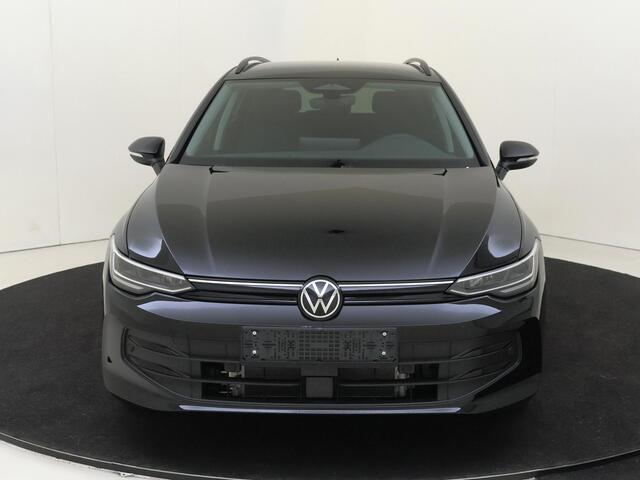 Volkswagen GOLF Variant Life Edition | 'App-Connect' draadloze smartphone integratie | Achterbank in ongelijke delen neerklapbaar incl. middenarmsteun en doorlaadmogelijkheid | Afstandscontrolesysteem (Front Assist)