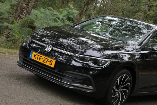 Volkswagen GOLF 1.4 eHybrid Style | IQ | Carplay | Ambient | Travel Ass.
