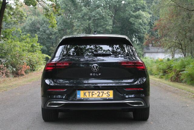 Volkswagen GOLF 1.4 eHybrid Style | IQ | Carplay | Ambient | Travel Ass.
