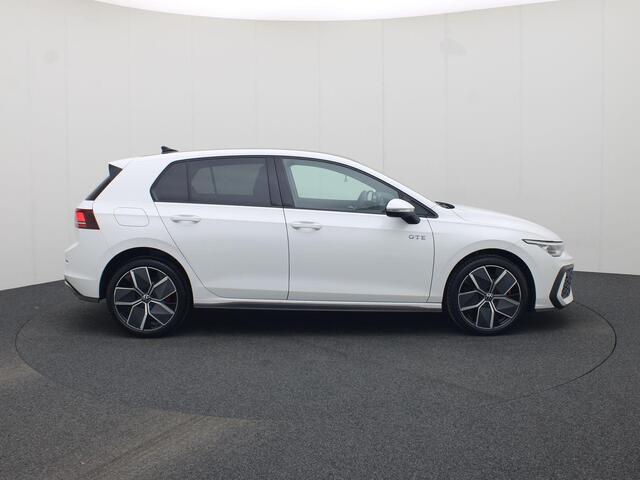 Volkswagen GOLF GTE 1.5eHybrid 272PK GTE · Navigatie · Apple Car Play · Camera + Parkeersensoren · Garantie t/m 18-03-2030 of 100000km