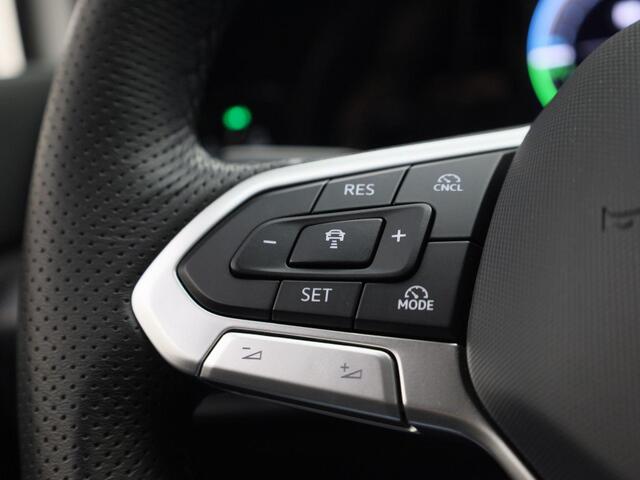 Volkswagen GOLF GTE 1.5eHybrid 272PK GTE · Navigatie · Apple Car Play · Camera + Parkeersensoren · Garantie t/m 18-03-2030 of 100000km