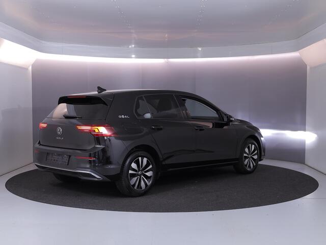 Volkswagen GOLF 1.5 TSI Life GOAL 116 pk | Navigatie | Trekhaak (wegklapbaar) | Parkeersensoren | Achteruitrijcamera | Autom. airco (3 zones) | LED Plus koplampen |