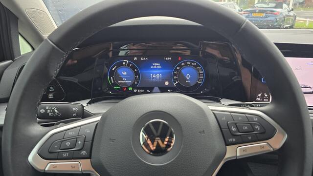 Volkswagen GOLF 1.4 eHybrid Style |ACC|Memory|Camera|Carplay|Stoelverwarming