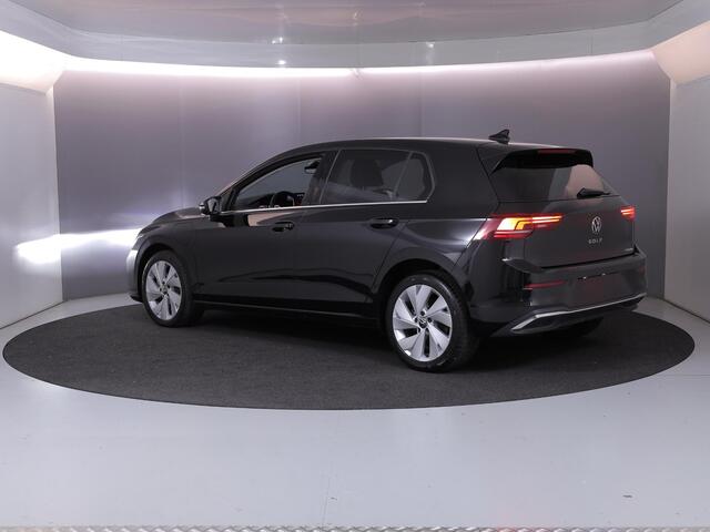 Volkswagen GOLF 1.5 eHybrid Style Edition 204 pk Automaat (DSG) | Navigatie via App | Parkeersensoren (Park assist) | Achteruitrijcamera | Adaptieve cruise control | Autom. airco (3 zones) |