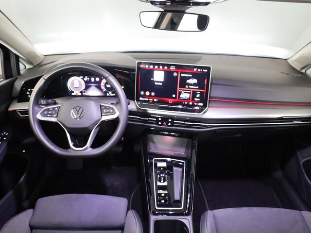 Volkswagen GOLF 1.5 eHybrid Style Edition 204 pk Automaat (DSG) | Navigatie via App | Parkeersensoren (Park assist) | Achteruitrijcamera | Adaptieve cruise control | Autom. airco (3 zones) |