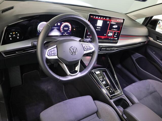 Volkswagen GOLF 1.5 eHybrid Style Edition 204 pk Automaat (DSG) | Navigatie via App | Parkeersensoren (Park assist) | Achteruitrijcamera | Adaptieve cruise control | Autom. airco (3 zones) |