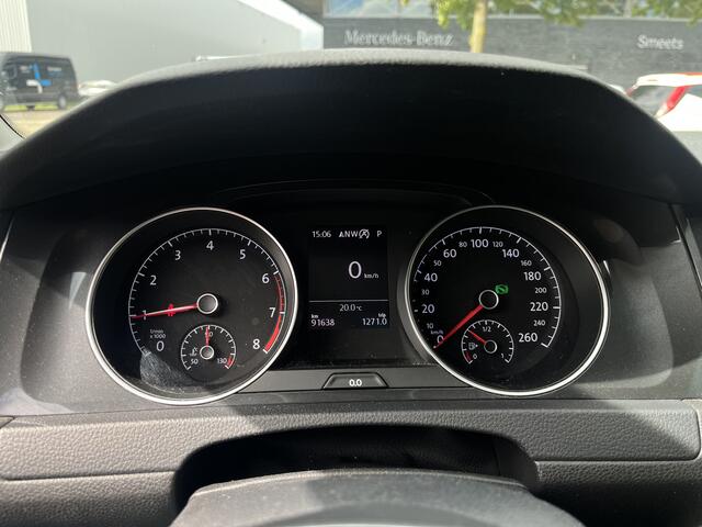Volkswagen GOLF 1.0 TSI Comfortline // SCHUIF-KANTELDAK // ADAPTIEVE CRUISE // LED // CLIMA // NAVI+CARPLAY // PDC V+A //