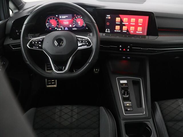 Volkswagen GOLF Variant 1.5 eTSI R-Line Business | Panoramadak | Sportstoelen | Adaptive cruise | Stuur/stoel verwarming | Park assist | Navigatie | Carplay | Sfeerverlichting | Climate control | 18" velgen