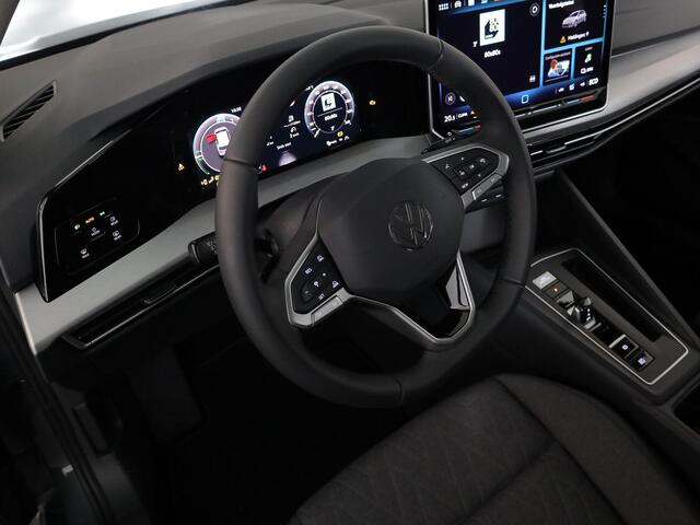 Volkswagen GOLF Life Edition 1.5 eHybrid 150 kW / 204 PK Hatchback / Trekhaak / Carplay / 19 Inch