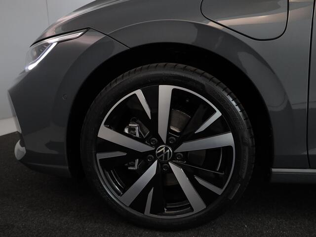 Volkswagen GOLF Life Edition 1.5 eHybrid 150 kW / 204 PK Hatchback / Trekhaak / Carplay / 19 Inch