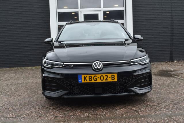 Volkswagen GOLF Variant 1.5 eTSI 150pk R-Line Edition Automaat | Apple Carplay & Android Auto | Airco ECC | Camera achter | Parkeersensoren voor en achter | Stoel verwarming | Isofix Bevestigingspunten | Zeer Compleet!!!