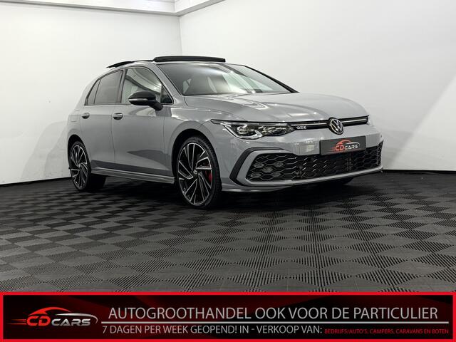 Volkswagen GOLF 1.4 eHybrid GTE Panoramadak, Camera, Navi, Stoelverwarming, Cruise control adaptief, Keyless start, Rijstrook correctie