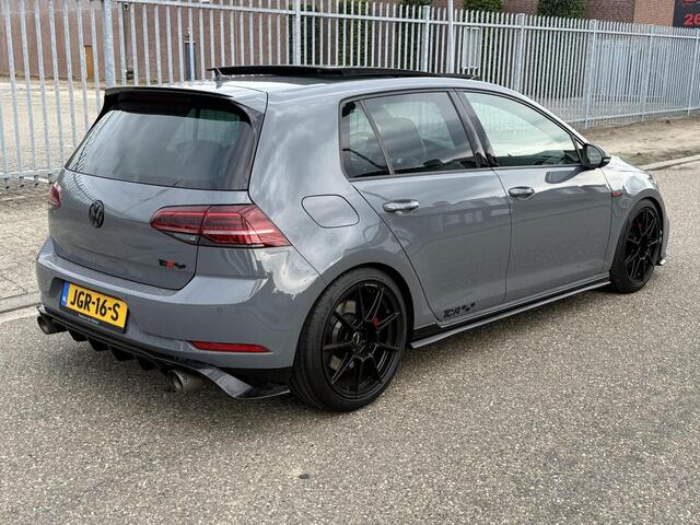 Volkswagen GOLF 2.0 TSI GTI TCR Akraprovic|Carbon|Pano|ACC|Keyless|Dynaudio