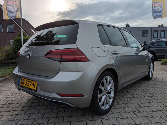 Volkswagen GOLF 1.0 TSI Comfortline Business I Camera I ACC I Carplay I Massagestoel I Trekhaak I Clima I Stoelvw I Alcantera