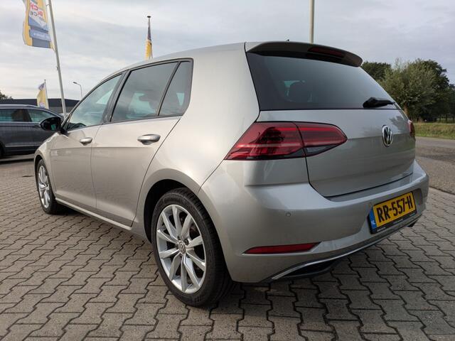 Volkswagen GOLF 1.0 TSI Comfortline Business I Camera I ACC I Carplay I Massagestoel I Trekhaak I Clima I Stoelvw I Alcantera