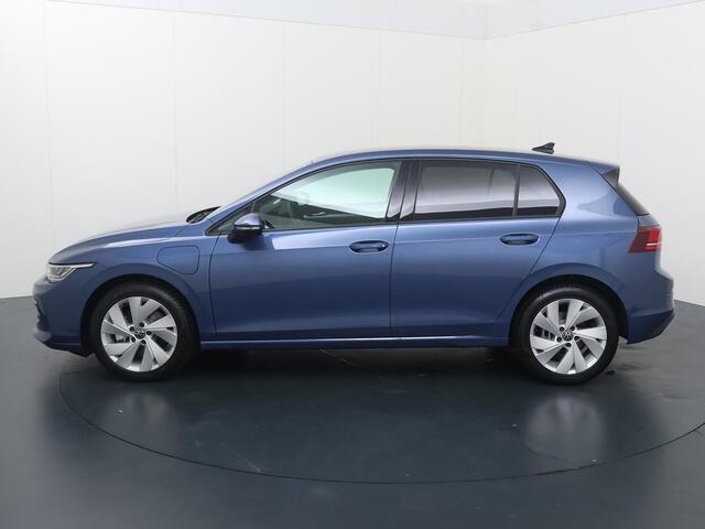 Volkswagen GOLF Life Edition 1.5 eHybrid 150 kW / 204 PK DSG