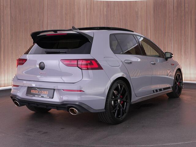 Volkswagen GOLF GTI Clubsport 2.0 300pk TSI |dealer o.h|panoramadak|blind spot|ACC|sfeerverlichting|Apple Carplay|parkeer camera|stoelverwarming|IQ Light|19" estorill LMV|