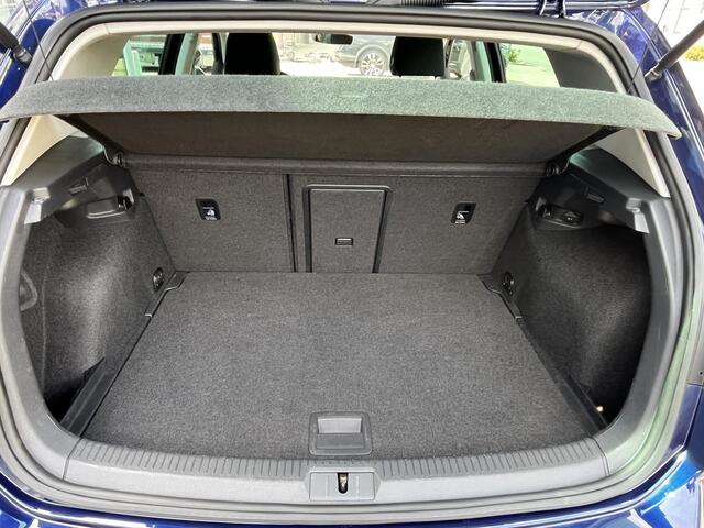 Volkswagen GOLF 1.0 TSI Comfortline | AUTOMAAT | ACC | PDC V+A | Afn. trekhaak | Apple Carplay - Android Auto | Verwarmde voorruit | NAP