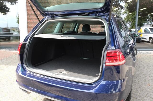 Volkswagen GOLF Variant 1.0 TSI Join | Navigatie | Carplay | Stoelverwarming