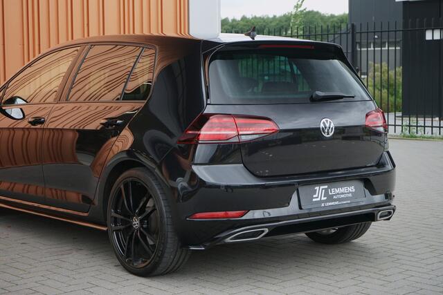 Volkswagen GOLF 1.5 TSI R-line DSG 150PK Virtual ACC Blindspot DAB Carplay