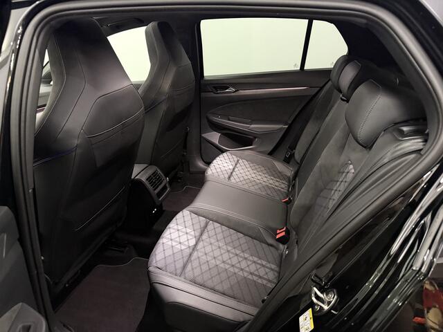 Volkswagen GOLF 1.5 TSI R-Line Edition Panoramadak, 360 Camera, Apple carplay, Winterpakket, Rijstrook correctie, Cruise control adaptief, 18 Inch velgen, 2 jaar garantie