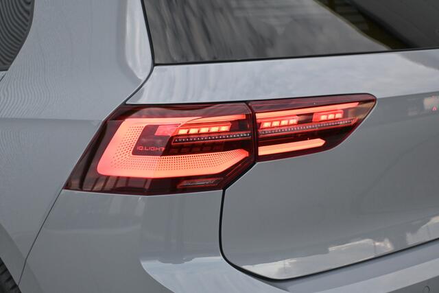 Volkswagen GOLF 1.4 eHybrid GTE Black Style | IQ-Light | Head-Up | Trekhaak | Apple-Carplay |