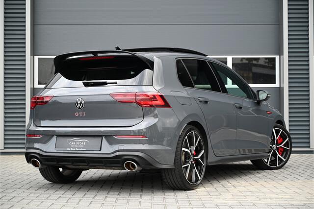 Volkswagen GOLF 2.0 TSI GTI CLUBSPORT 300 PK / PANO / LEDER / IQ LIGHTS / MEMORY / STOELKOELING / BLIND SPOT / KEYLESS / 19"