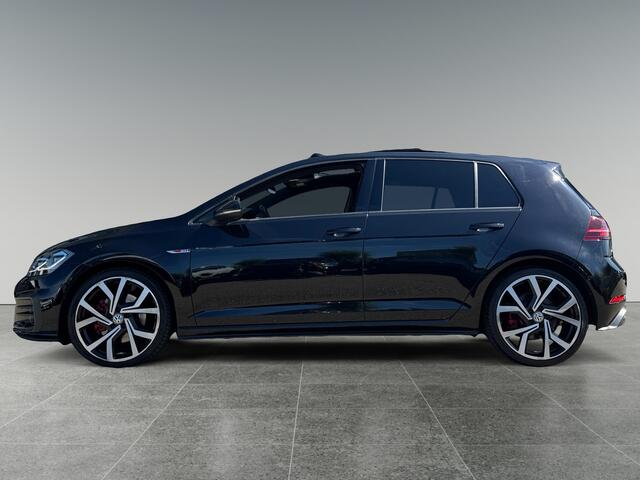 Volkswagen GOLF 2.0 230pk TSI GTI Performance Navigatie-, radio-, en multimediasysteem 'Discover Media' | Velgen ' Brescia', 19 inch lichtmetaal | Parkeerassistent (Park Assist)