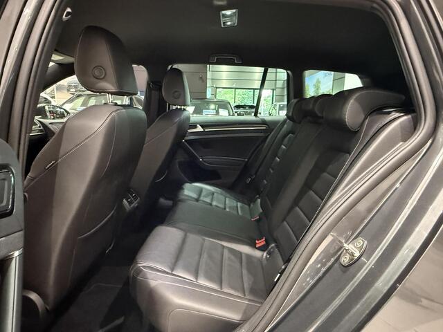 Volkswagen GOLF Variant 1.5 TSI Highline Business R | Trekhaak | Leder | Camera | Apple CarPlay / Android Auto |