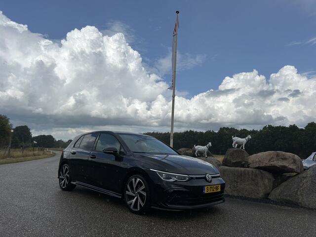 Volkswagen GOLF 1.5 TSI R-Line PANO DAK VIRTUAL COCKPIT ADAPT CRUISE CAMERA PARK ASSIST LED NAVI ECC TREKHAAK