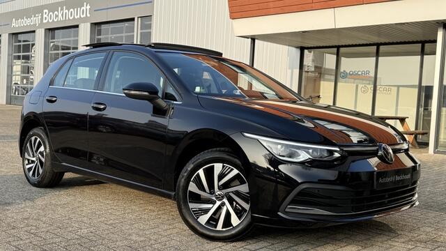 Volkswagen GOLF 1.4 eHybrid Style | Panorama Dak | Sfeerverlichting | Navigatie