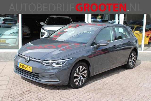 Volkswagen GOLF 1.4 eHybrid Style//Navi//Carplay//Trekhaak!!