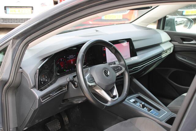 Volkswagen GOLF 1.4 eHybrid Style//Navi//Carplay//Trekhaak!!