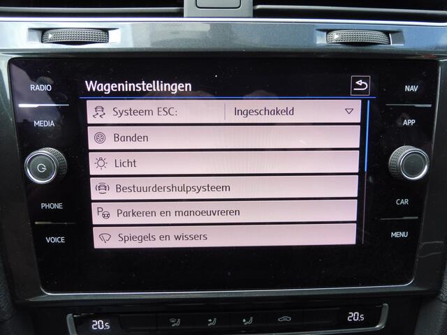 Volkswagen GOLF 1.0 TSI Comfortline Trekhaak | Adap cruise | LMV 16" | LED | ECC | NL auto