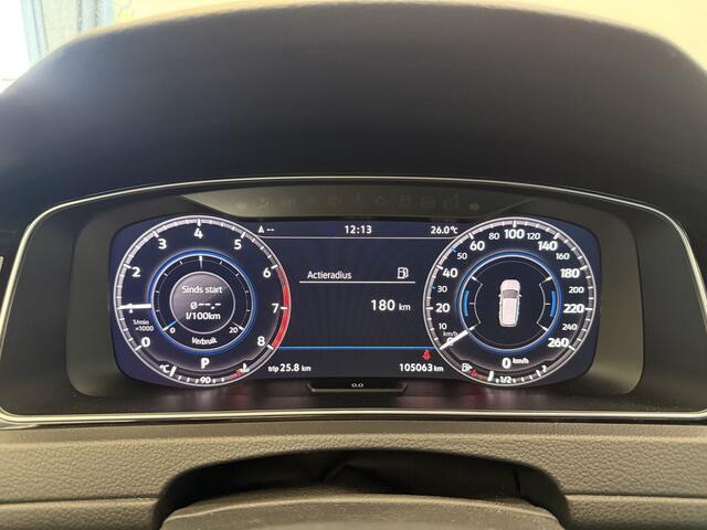Volkswagen GOLF Variant 1.5 TSI Highline Business R NAP ACC/PDC 18'' LM All Season banden Automaat 150PK!