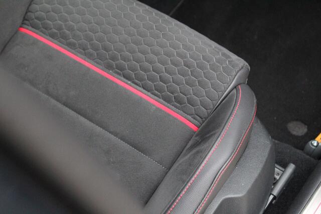 Volkswagen GOLF 2.0 TSI GTI Performance DSG-automaat | Alcantara | Origineel NL