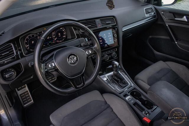 Volkswagen GOLF 1.4 TSI Highline Business PANO MASSAGE CAMERA ACC LED STOELVERWARMING