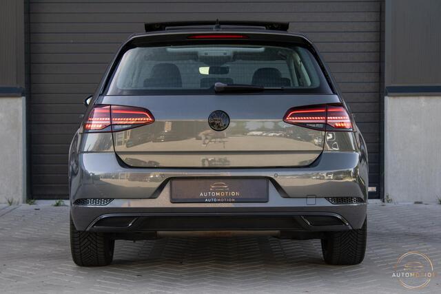 Volkswagen GOLF 1.4 TSI Highline Business PANO MASSAGE CAMERA ACC LED STOELVERWARMING